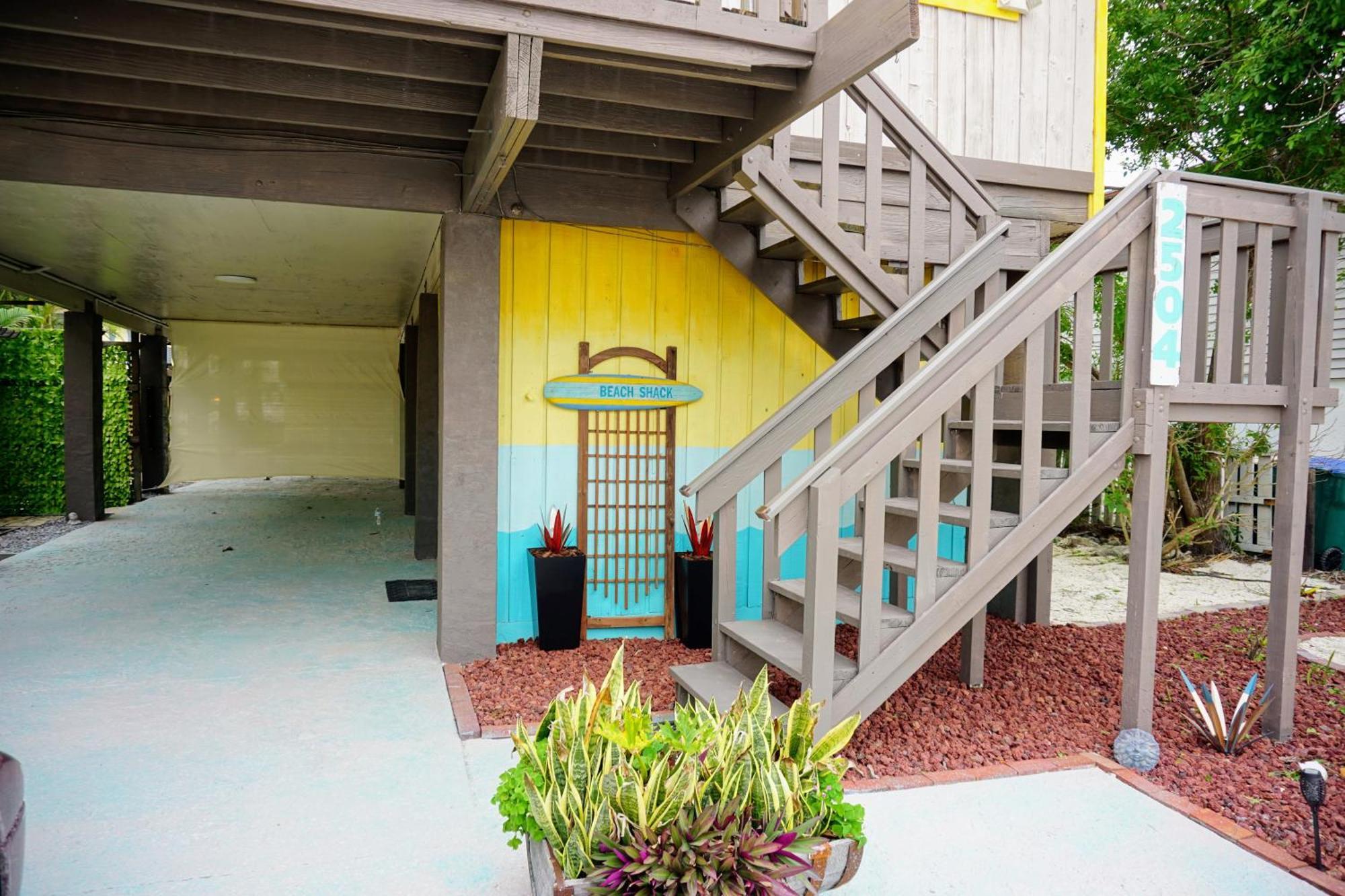 Ami Beach Shack Bradenton Beach Buitenkant foto